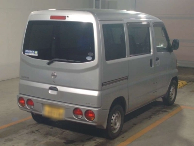 NISSAN CLIPPER VAN