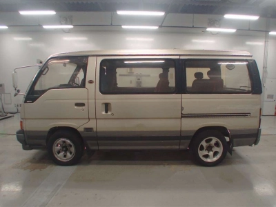 NISSAN CARAVAN