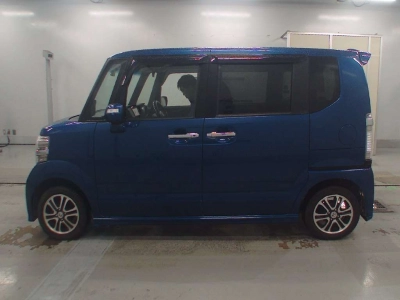 HONDA N BOX CUSTOM
