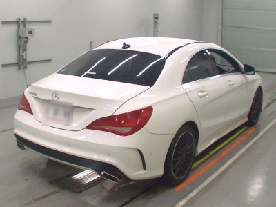MERCEDES BENZ CLA