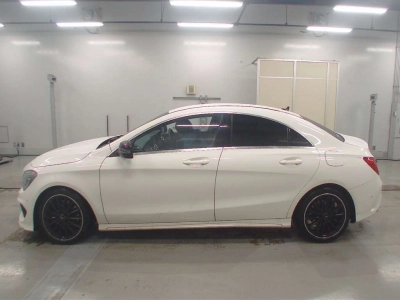 MERCEDES BENZ CLA