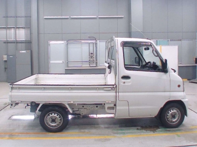 MITSUBISHI MINICAB TRUCK