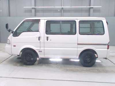MAZDA BONGO VAN