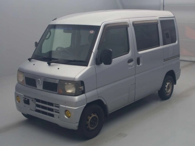NISSAN CLIPPER VAN