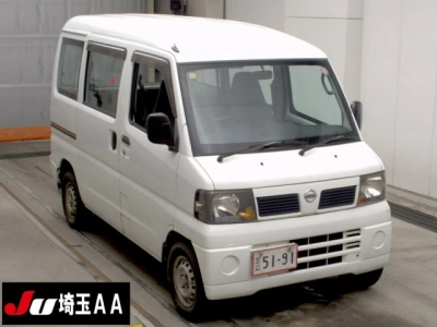 NISSAN CLIPPER VAN