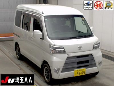 TOYOTA PIXIS VAN