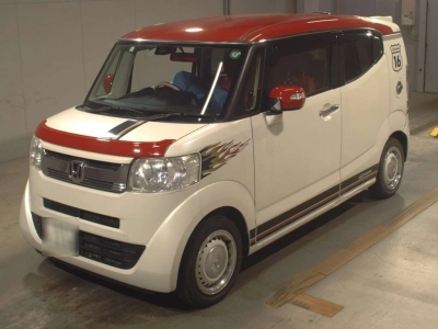 HONDA N-BOX SLASH