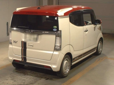 HONDA N-BOX SLASH