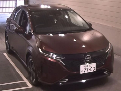 NISSAN AURA