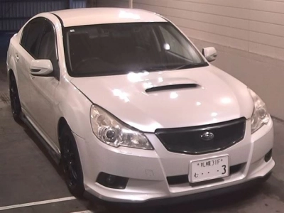 SUBARU LEGACY B4