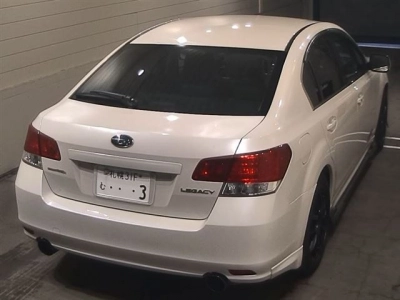 SUBARU LEGACY B4