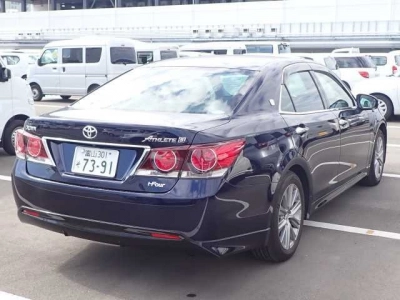 TOYOTA CROWN ATHLETE