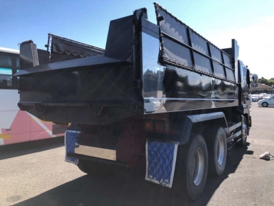 MITSUBISHI FUSO SUPER GREAT