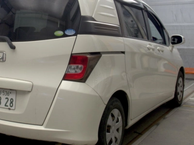 HONDA FREED SPIKE