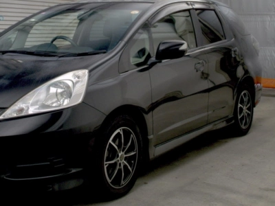 HONDA FIT SHUTTLE