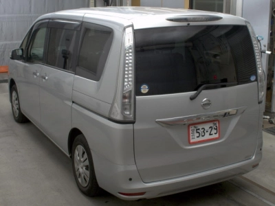 NISSAN SERENA