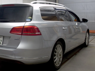 VOLKSWAGEN PASSAT WAGON