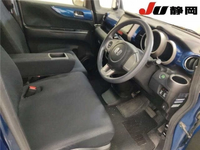 HONDA N BOX +