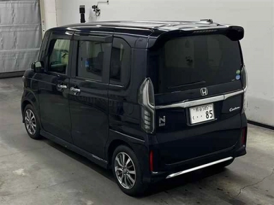 HONDA N BOX CUSTOM