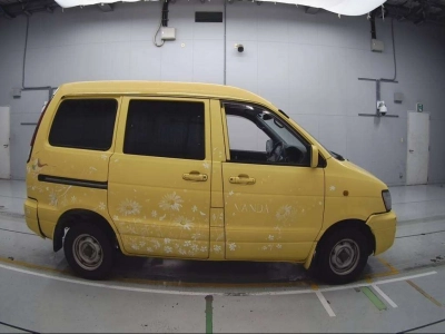 TOYOTA LITE ACE VAN