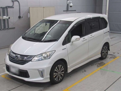 HONDA FREED HYBRID