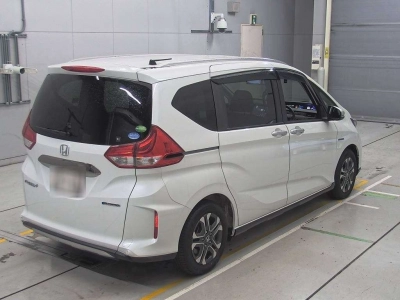 HONDA FREED + HYBRID