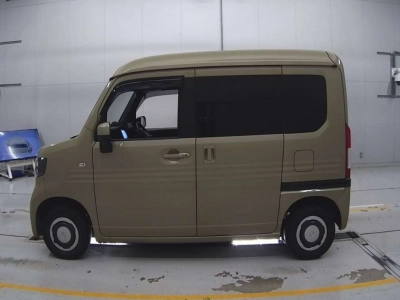 HONDA N-VAN