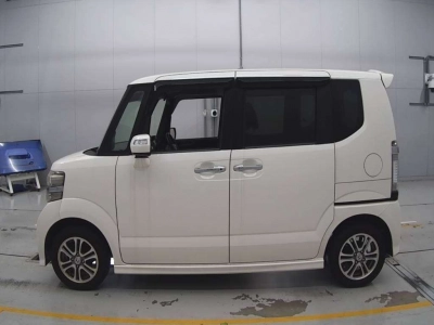 HONDA N BOX CUSTOM