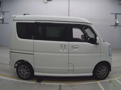 NISSAN NV100 CLIPPER RIO