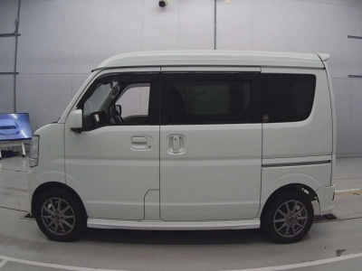NISSAN NV100 CLIPPER RIO
