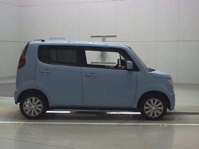 SUZUKI MRWAGON