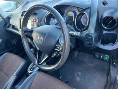 HONDA FIT SHUTTLE HYBRID