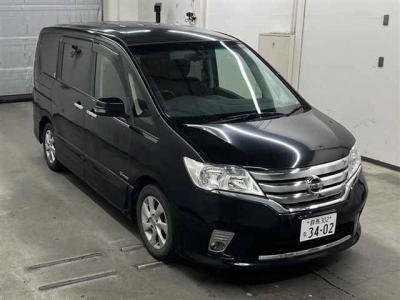 NISSAN SERENA