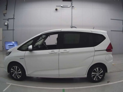HONDA FREED HYBRID