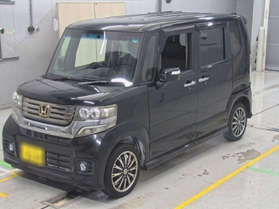 HONDA N BOX CUSTOM