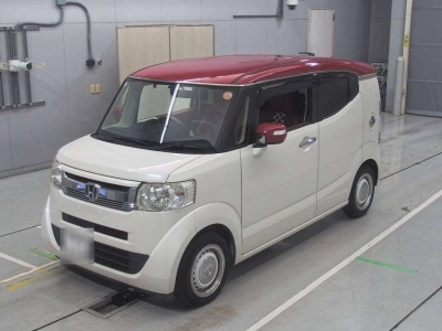 HONDA N-BOX SLASH