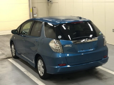 HONDA FIT SHUTTLE