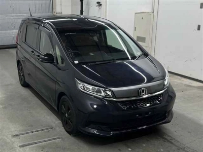 HONDA FREED HYBRID