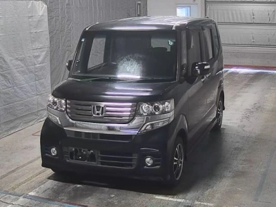 HONDA N BOX CUSTOM