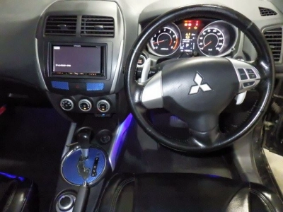 MITSUBISHI RVR