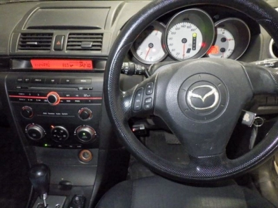 MAZDA AXELA SPORT