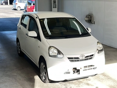 TOYOTA PIXIS EPOCH