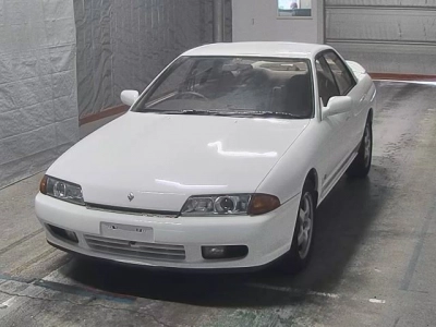 NISSAN SKYLINE