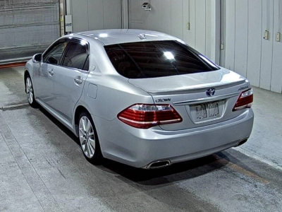 TOYOTA CROWN HYBRID