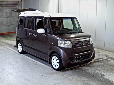 HONDA N BOX +
