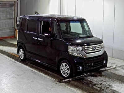 HONDA N BOX CUSTOM