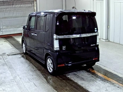 HONDA N BOX CUSTOM
