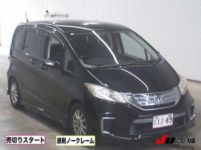 HONDA FREED