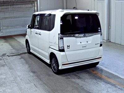 HONDA N BOX CUSTOM
