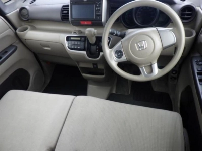 HONDA N BOX +